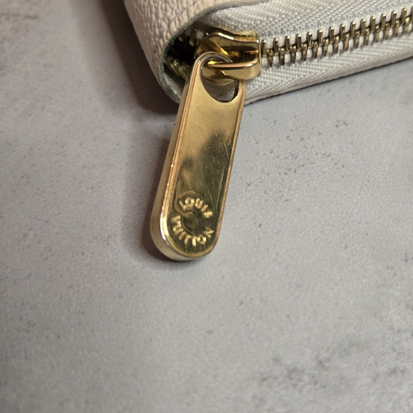 Louis Vuitton WILD AT HEART Large Zippy Wallet - Picture 11 of 16